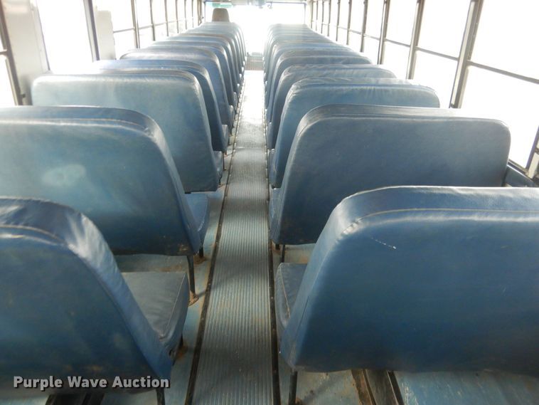 image for item HQ9524 2000 Thomas Built Saf-T-Liner  school bus