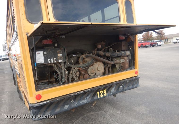 image for item HQ9524 2000 Thomas Built Saf-T-Liner  school bus