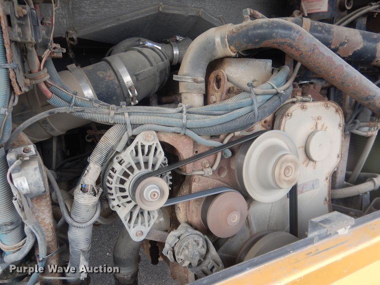 image for item HQ9524 2000 Thomas Built Saf-T-Liner  school bus