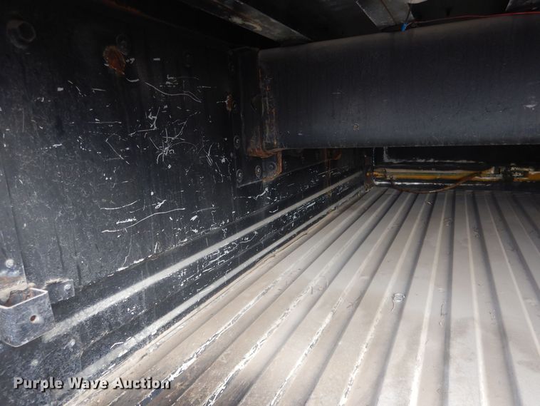 image for item HQ9524 2000 Thomas Built Saf-T-Liner  school bus