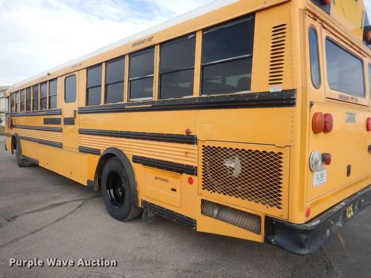 image for item HQ9524 2000 Thomas Built Saf-T-Liner  school bus