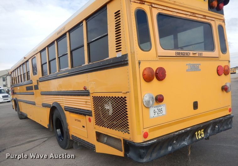 image for item HQ9524 2000 Thomas Built Saf-T-Liner  school bus