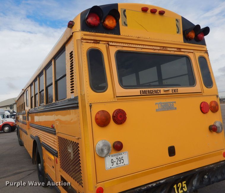 image for item HQ9524 2000 Thomas Built Saf-T-Liner  school bus