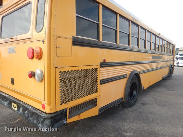 image for item HQ9524 2000 Thomas Built Saf-T-Liner  school bus