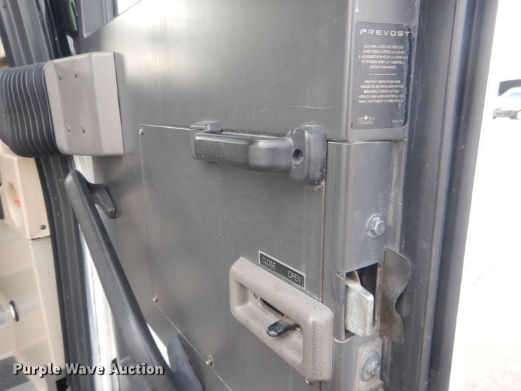 image for item HQ9525 2009 Prevost H345  coach bus