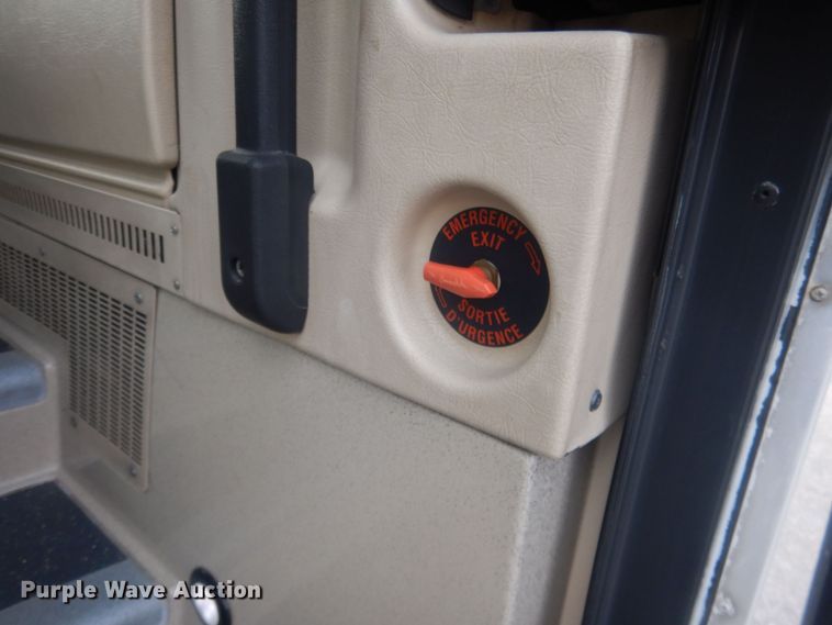 image for item HQ9525 2009 Prevost H345  coach bus