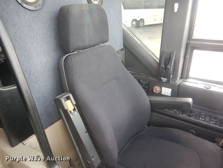 image for item HQ9525 2009 Prevost H345  coach bus