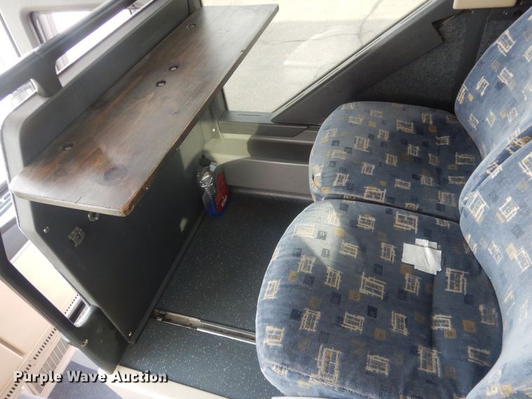 image for item HQ9525 2009 Prevost H345  coach bus