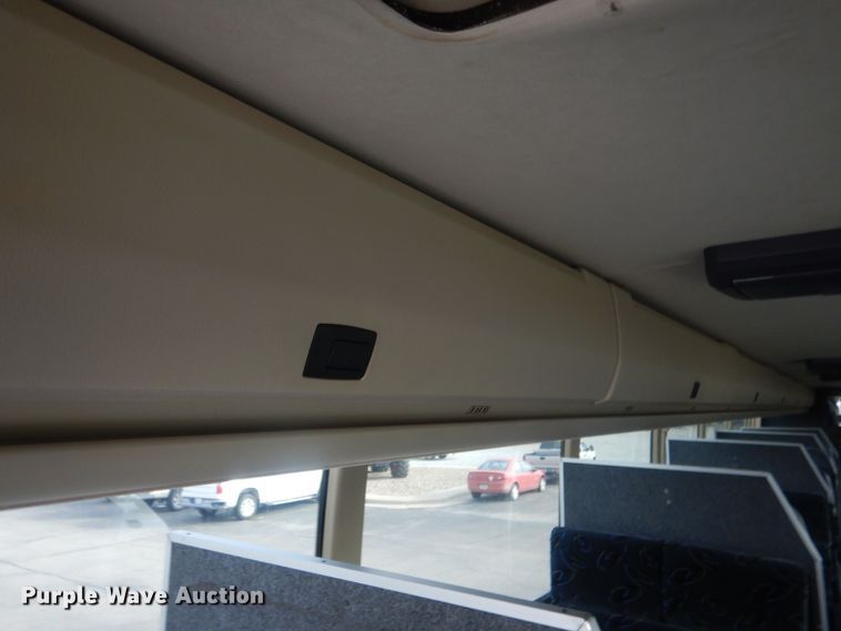 image for item HQ9525 2009 Prevost H345  coach bus