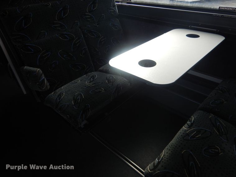 image for item HQ9525 2009 Prevost H345  coach bus