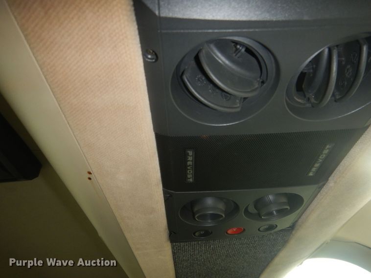 image for item HQ9525 2009 Prevost H345  coach bus