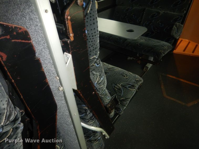 image for item HQ9525 2009 Prevost H345  coach bus