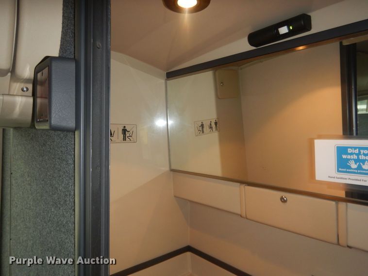 image for item HQ9525 2009 Prevost H345  coach bus