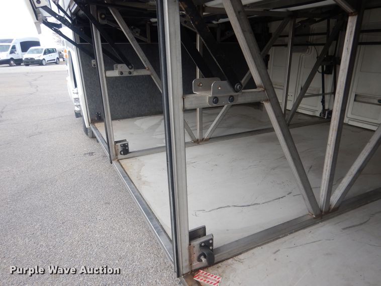 image for item HQ9525 2009 Prevost H345  coach bus