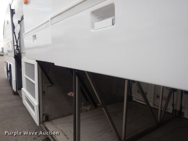 image for item HQ9525 2009 Prevost H345  coach bus