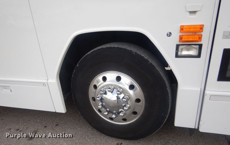 image for item HQ9525 2009 Prevost H345  coach bus