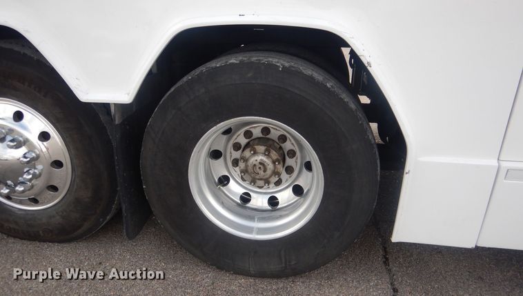 image for item HQ9525 2009 Prevost H345  coach bus