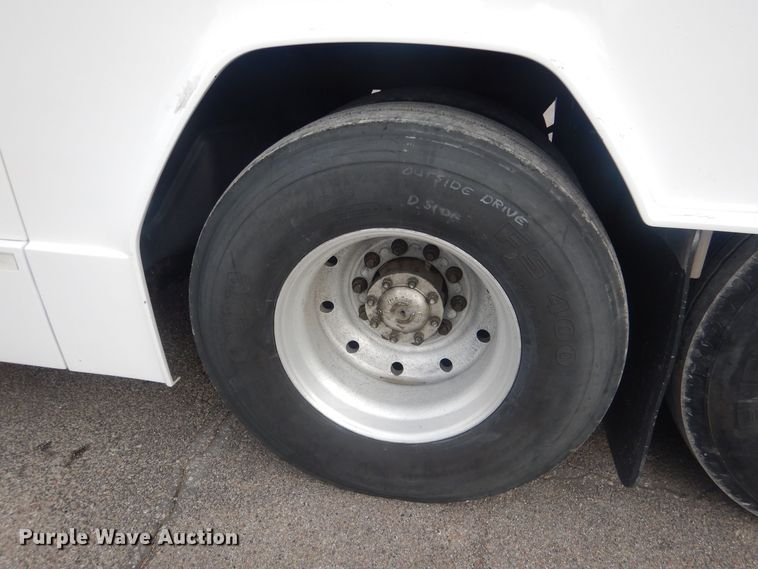 image for item HQ9525 2009 Prevost H345  coach bus