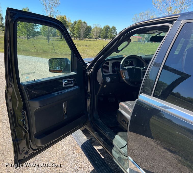 image for item IA9224 2008 Lincoln Navigator  SUV