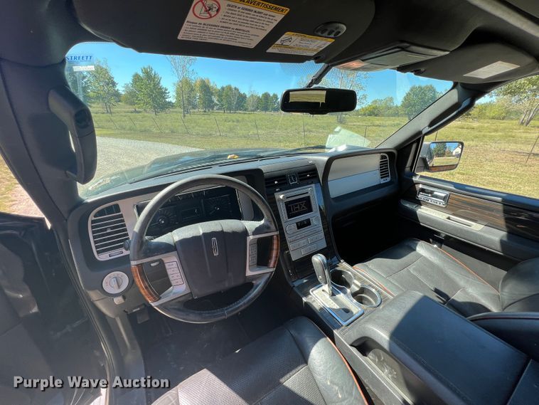 image for item IA9224 2008 Lincoln Navigator  SUV