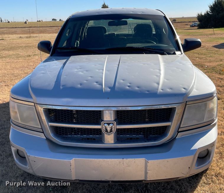 image for item JD9855 2008 Dodge Dakota  Crew Cab pickup truck