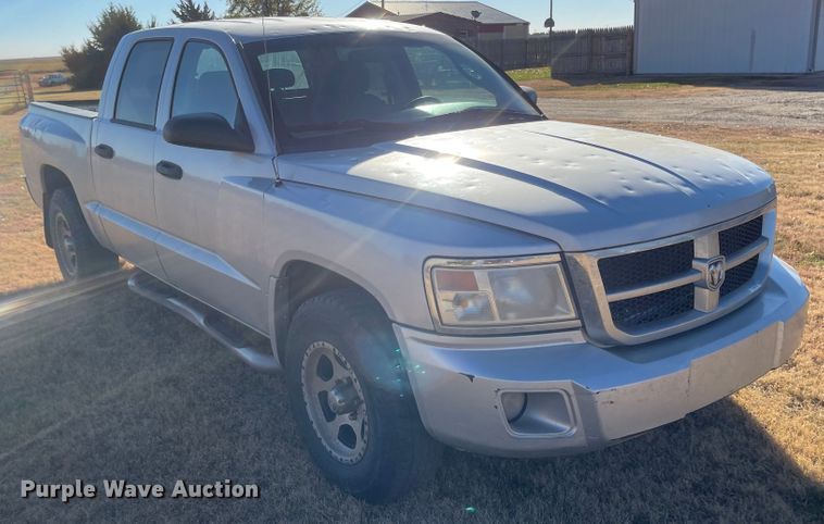 image for item JD9855 2008 Dodge Dakota  Crew Cab pickup truck