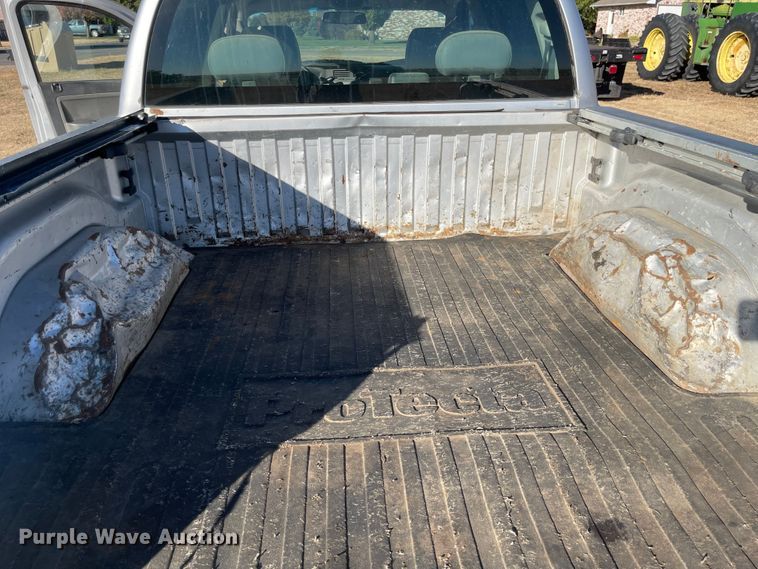 image for item JD9855 2008 Dodge Dakota  Crew Cab pickup truck