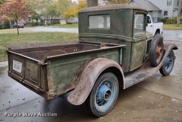 image for item JJ9998 1932 Ford 18  pickup truck