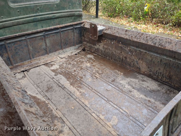 image for item JJ9998 1932 Ford 18  pickup truck