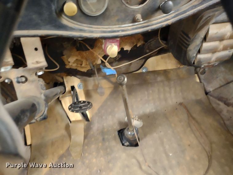 image for item JJ9998 1932 Ford 18  pickup truck