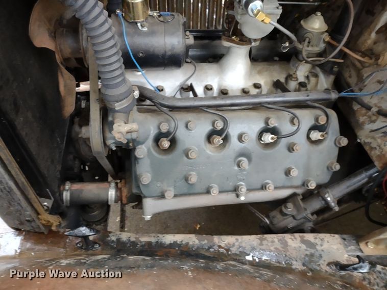 image for item JJ9998 1932 Ford 18  pickup truck