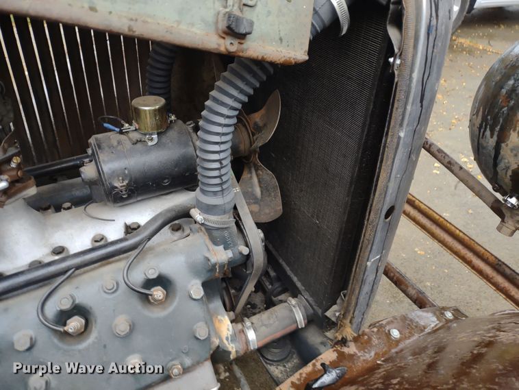 image for item JJ9998 1932 Ford 18  pickup truck