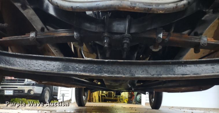 image for item JJ9998 1932 Ford 18  pickup truck