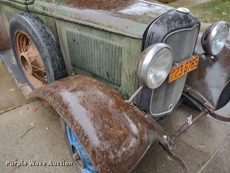 image for item JJ9998 1932 Ford 18  pickup truck