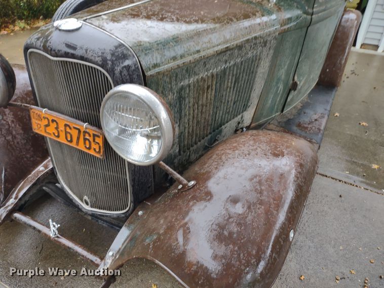 image for item JJ9998 1932 Ford 18  pickup truck