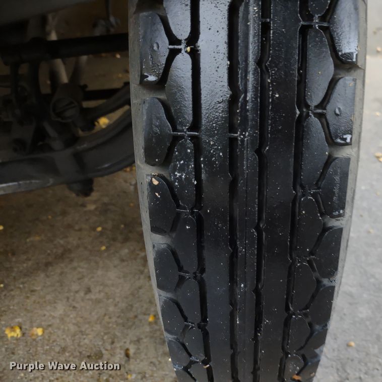 image for item JJ9998 1932 Ford 18  pickup truck