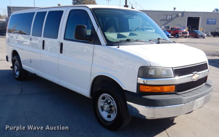 image for item JL9850 2014 Chevrolet Express 3500  van
