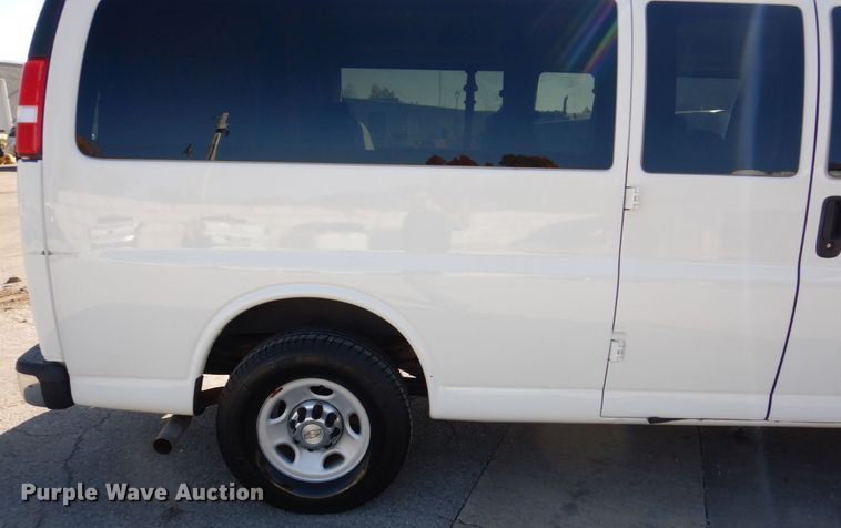 image for item JL9850 2014 Chevrolet Express 3500  van