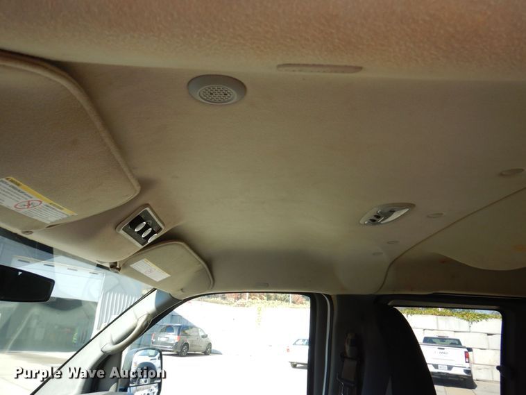 image for item JL9850 2014 Chevrolet Express 3500  van