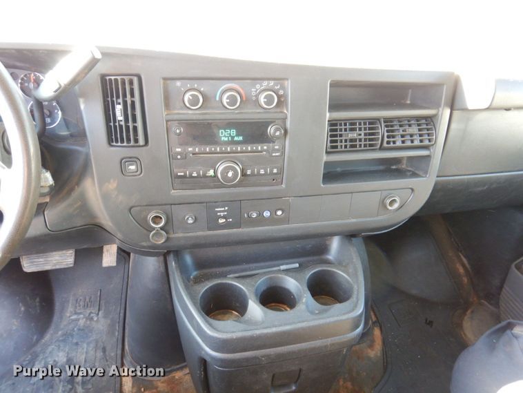 image for item JL9850 2014 Chevrolet Express 3500  van