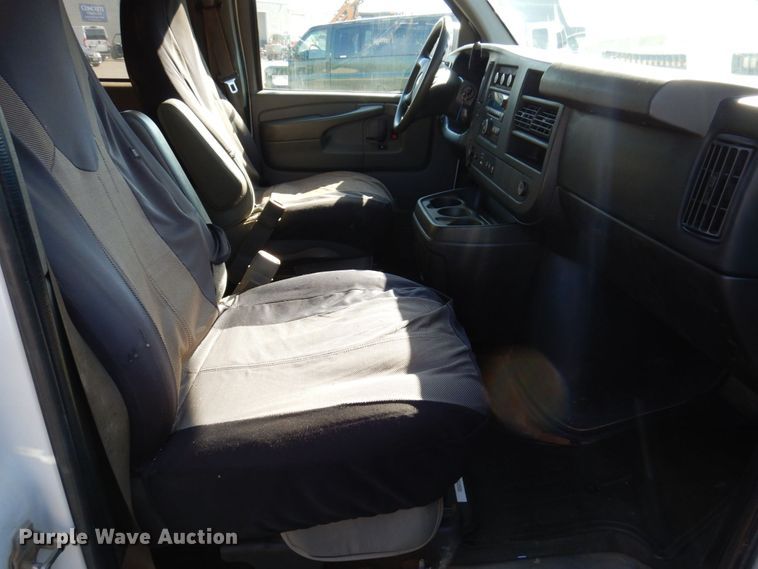 image for item JL9850 2014 Chevrolet Express 3500  van