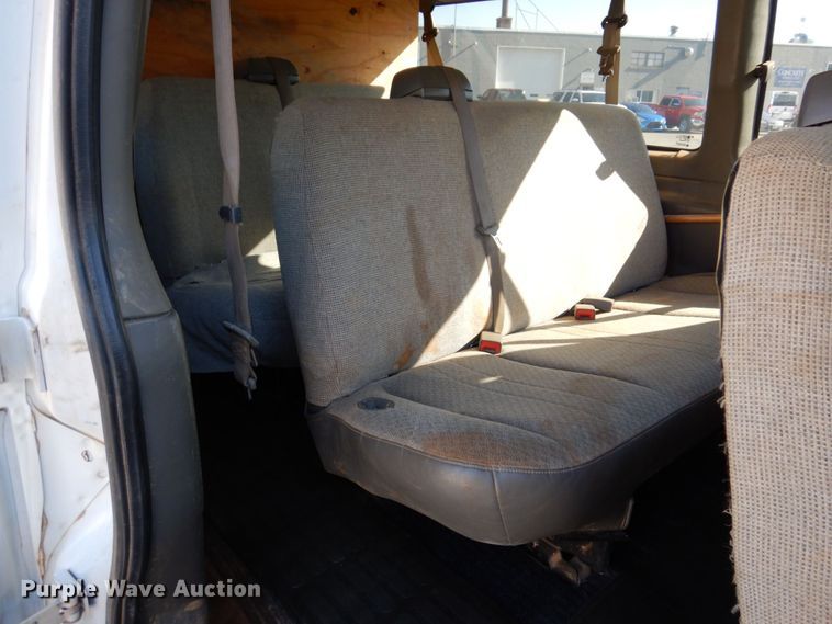 image for item JL9850 2014 Chevrolet Express 3500  van