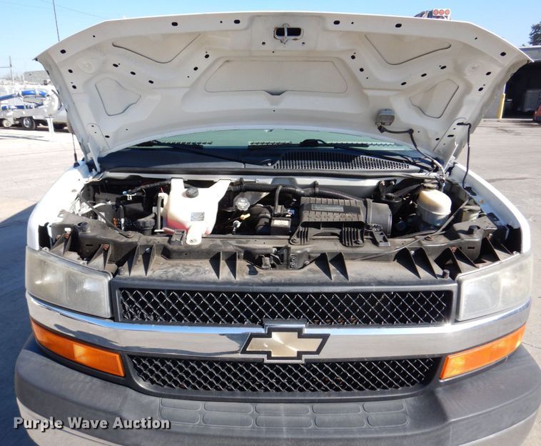 image for item JL9850 2014 Chevrolet Express 3500  van