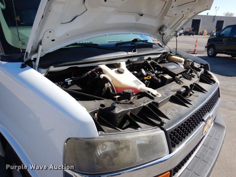 image for item JL9850 2014 Chevrolet Express 3500  van