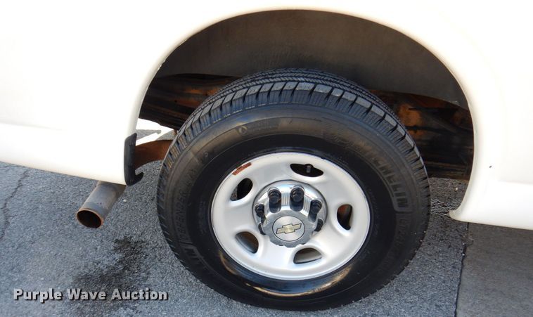 image for item JL9850 2014 Chevrolet Express 3500  van