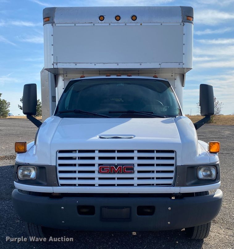 image for item JW9338 2005 GMC C5500  satellite broadcasting truck
