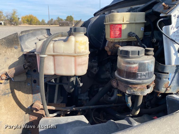 image for item JW9338 2005 GMC C5500  satellite broadcasting truck