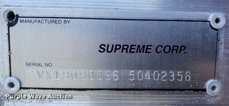 image for item JW9338 2005 GMC C5500  satellite broadcasting truck