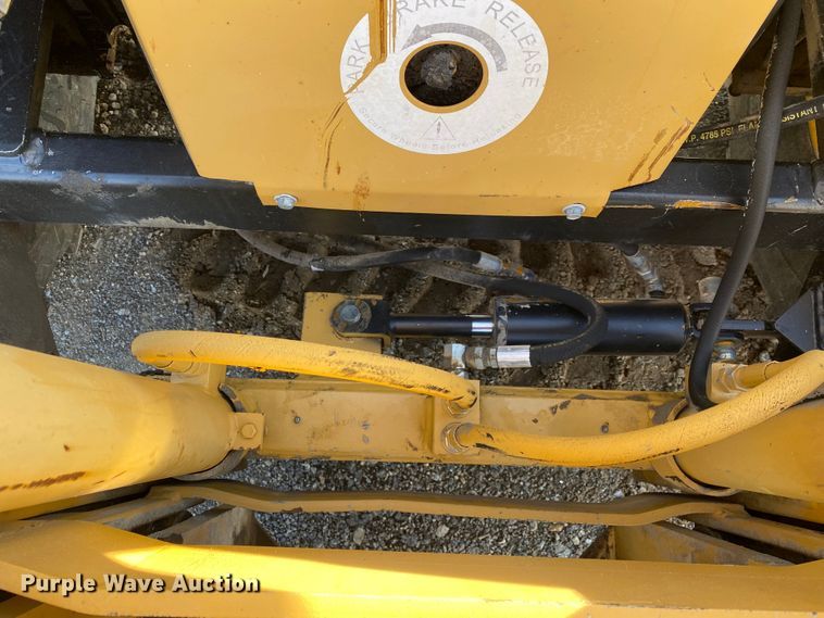 image for item JW9339 2010 Harlo HP6500-2WD-15-65  forklift