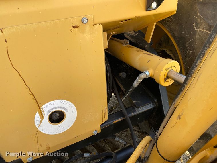 image for item JW9339 2010 Harlo HP6500-2WD-15-65  forklift